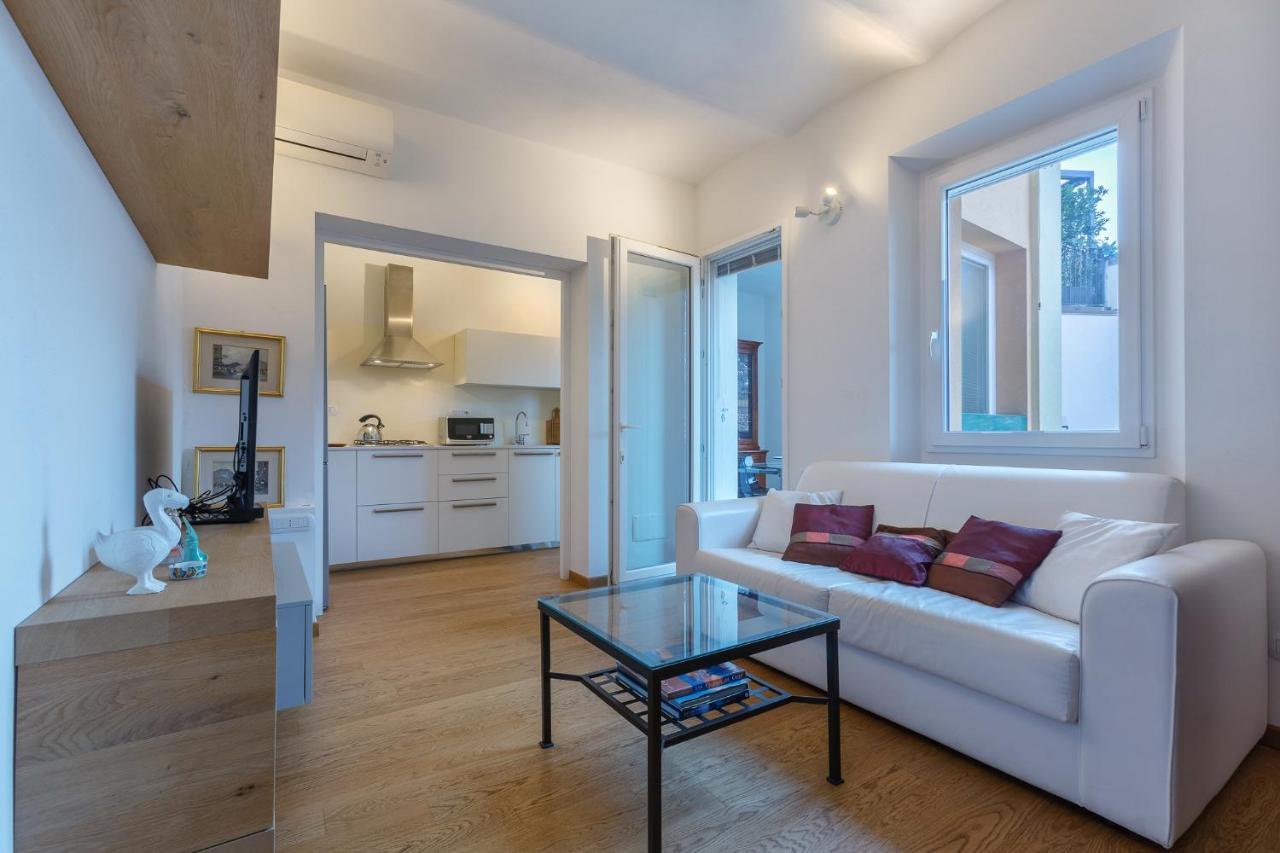 Bologna Saragozza District Apartment Bagian luar foto